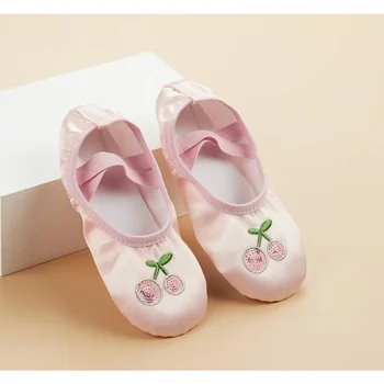 ילדים נעלי ריקוד נצנצים רקמה דובדבן תרגול רך עם סוליות נעלי בלט חדש חמוד החתול טופר הבמה נעליים